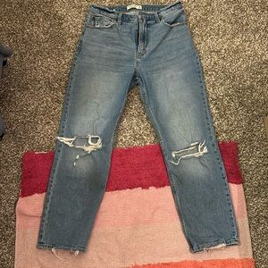Abercrombie & Fitch ankle straight Ulta high rise jeans! Slightly worn!